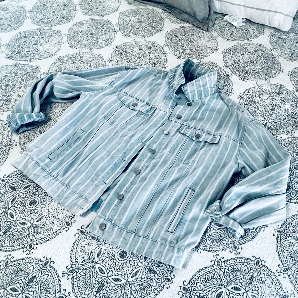 Ivy & Main Jacket - Picture 4 of 12